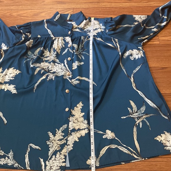 NIDODILEDA women’s green floral button down high neck L/S imported shirt sz L - Picture 11 of 15